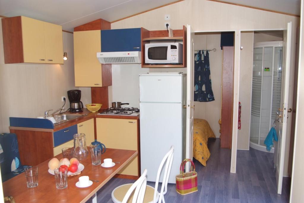 Camping Les Palmiers Hotel Hyeres Room photo